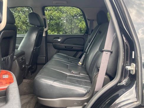 Used 2013 Chevrolet Tahoe LS w/ Convenience Package RWD image 14