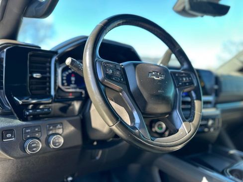 Used 2024 Chevrolet Silverado 2500 ZR2 w/ Technology Package AWD/4WD image 13