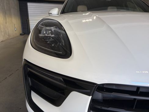 Certified 2026 Porsche Macan AWD/4WD image 14