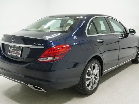 Used 2016 Mercedes-Benz C 300 4MATIC Sedan image 4