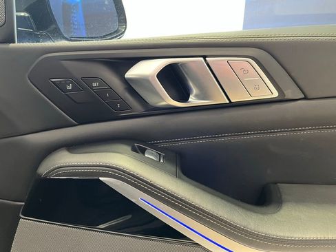 Used 2022 BMW X7 xDrive40i AWD/4WD image 38
