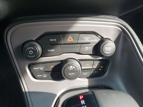 Used 2023 Dodge Challenger SXT w/ Blacktop Package image 26