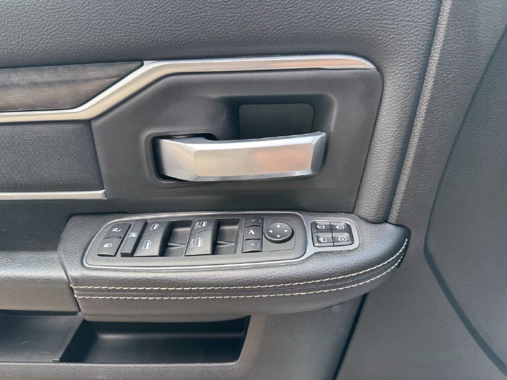Used 2024 RAM 2500 Big Horn w/ Level 2 Equipment Group AWD/4WD image 18