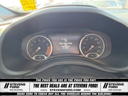 Used 2022 Jeep Renegade Latitude w/ Convenience Group AWD/4WD image 25
