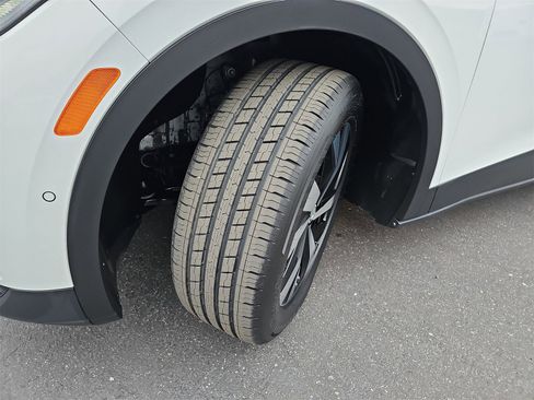 Certified 2023 Volkswagen ID.4 2WD image 31