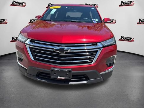 Used 2023 Chevrolet Traverse LT AWD/4WD image 2