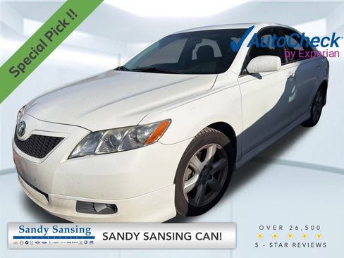 Used 2009 Toyota Camry SE image 1