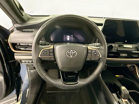 Used 2024 Toyota Grand Highlander Hybrid MAX Limited image 11