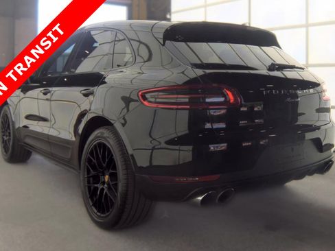 Used 2018 Porsche Macan AWD/4WD image 5