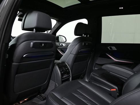 Used 2024 BMW X7 xDrive40i w/ Executive Package AWD/4WD image 7