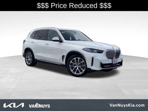 Used 2025 BMW X5 xDrive50e AWD/4WD image 29