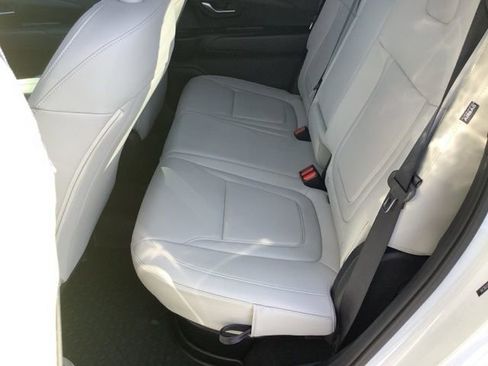 Certified 2025 Hyundai Santa Cruz SEL image 12