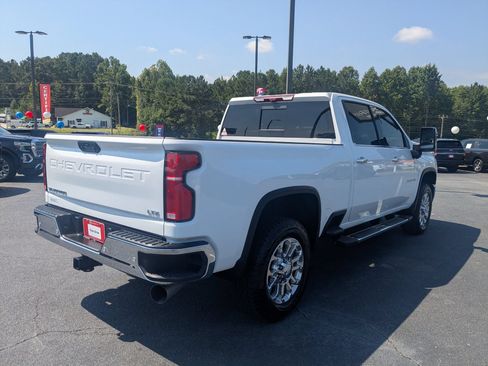 Used 2025 Chevrolet Silverado 2500 LTZ w/ LTZ Premium Package AWD/4WD image 5