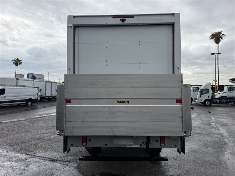 Used 2023 Chevrolet Express 3500 RWD image 4