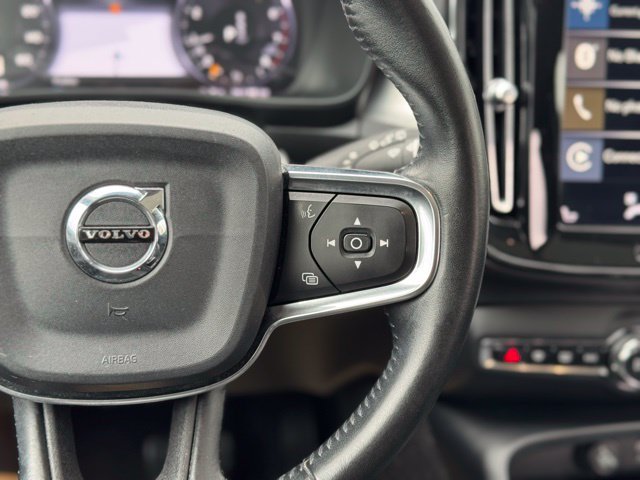 Used 2019 Volvo XC40 T5 Momentum AWD/4WD image 23