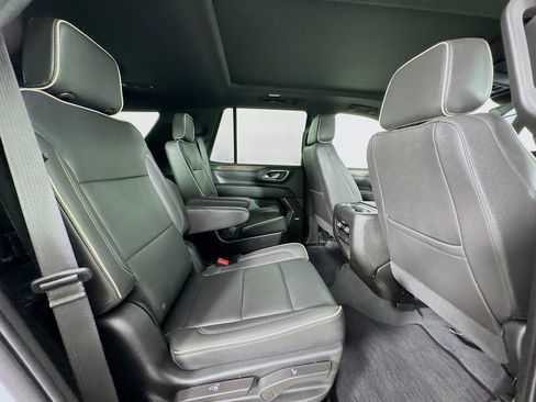 Used 2023 Chevrolet Tahoe Premier AWD/4WD image 31