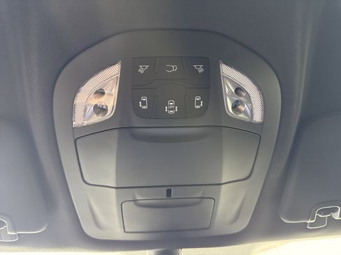 New 2026 Chrysler Voyager LX image 24