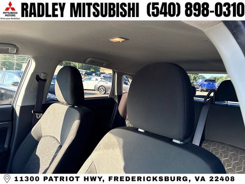 Used 2025 Mitsubishi Outlander Sport ES AWD/4WD image 2