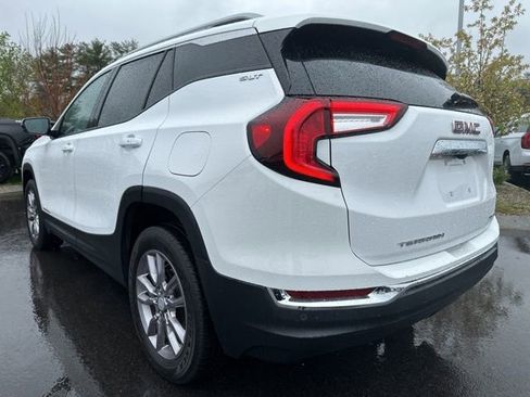 Used 2023 GMC Terrain SLT w/ Tech Package AWD/4WD image 3