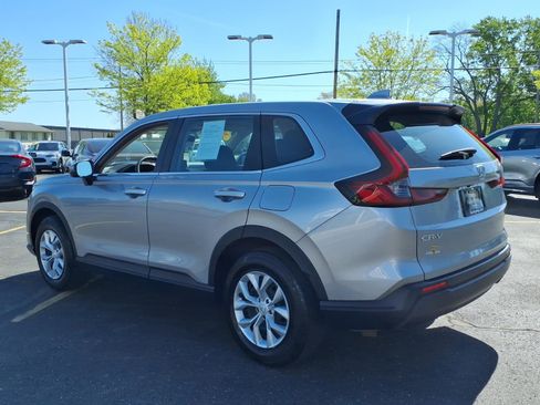 Certified 2023 Honda CR-V LX image 9