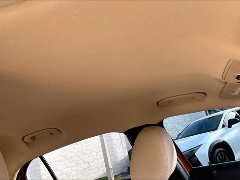 Used 2019 Mercedes-Benz GLA 250 4MATIC image 13