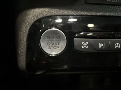 Used 2023 Ford Escape Platinum image 22