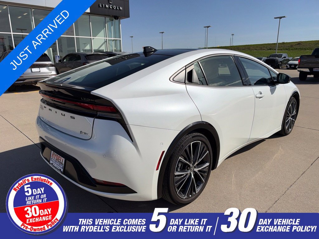 Used 2024 Toyota Prius Limited w/ Limited Premium Package FWD image 3