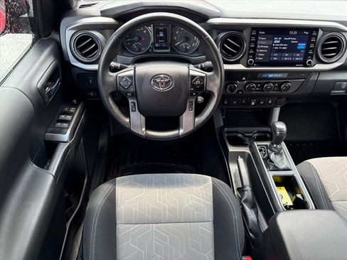 Used 2023 Toyota Tacoma TRD Sport w/ Technology Package AWD/4WD image 19