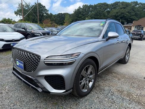 Used 2025 Genesis GV70 3.5T Sport AWD/4WD image 9