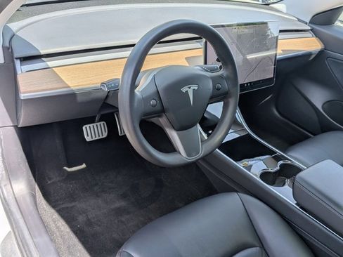 Used 2020 Tesla Model 3 Standard Range Plus RWD image 10