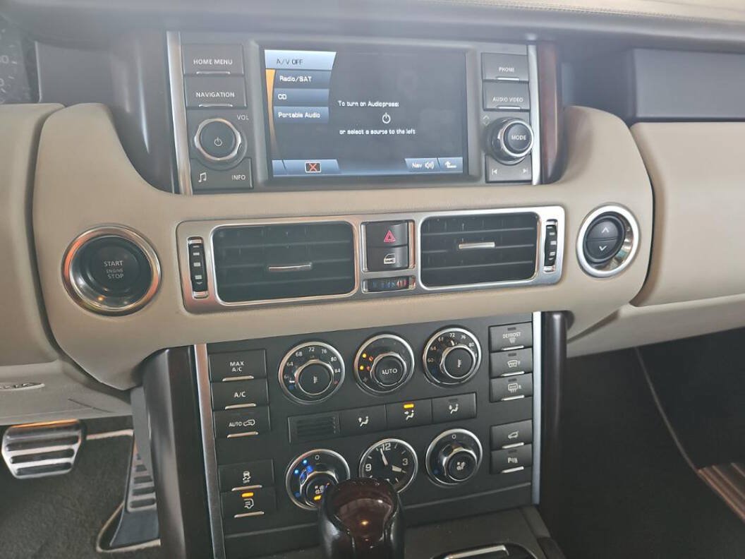 Used 2012 Land Rover Range Rover Supercharged AWD/4WD image 5