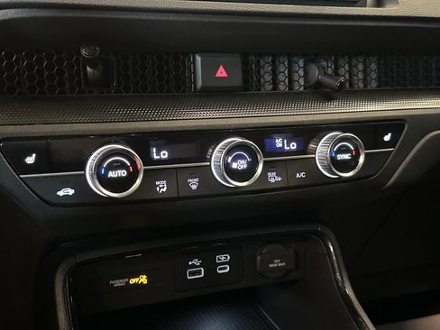 Used 2024 Honda CR-V EX image 15