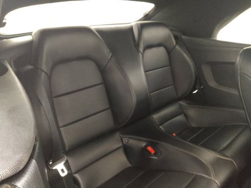 Used 2015 Ford Mustang Premium image 19