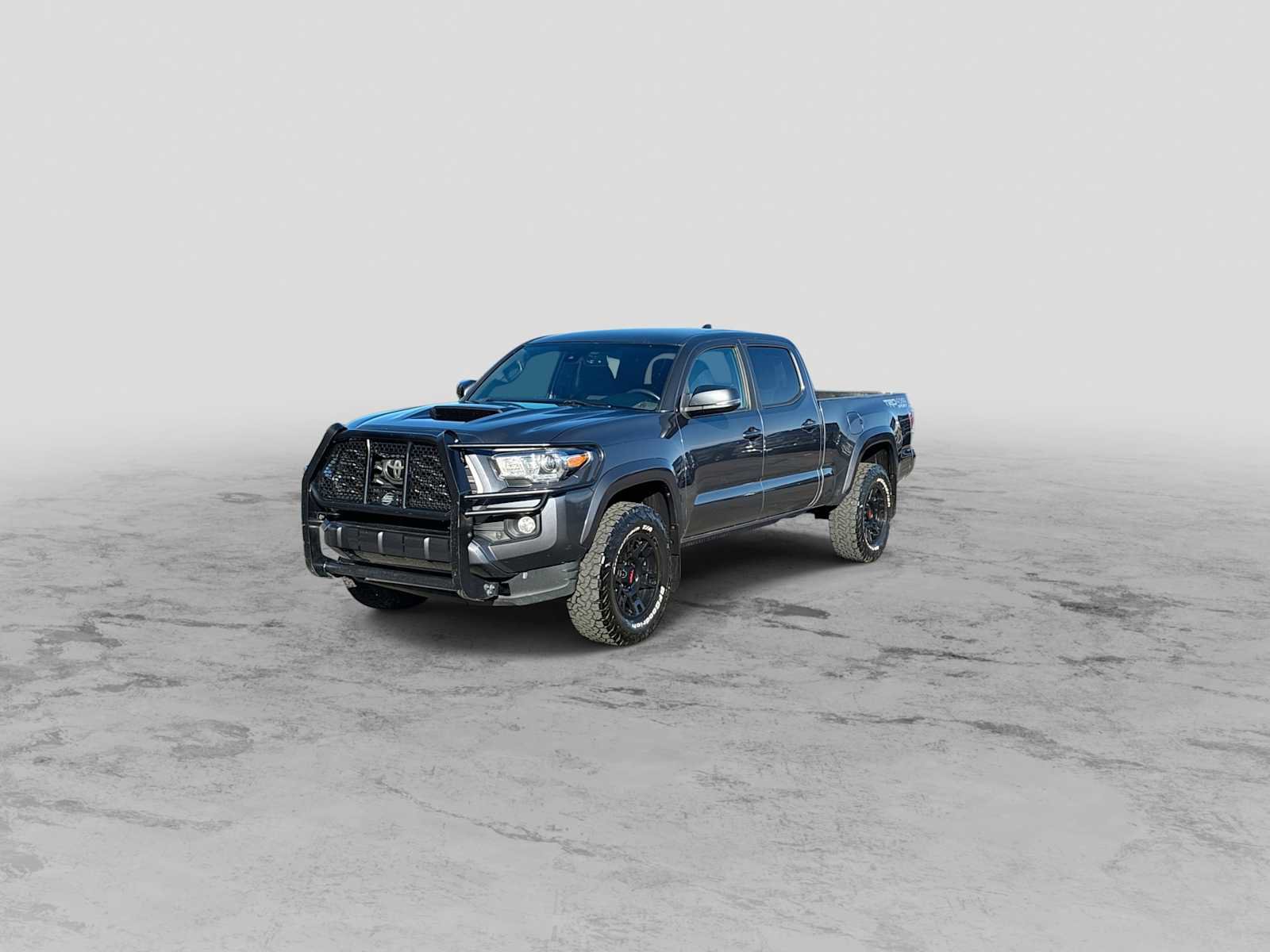 Used 2020 Toyota Tacoma TRD Sport AWD/4WD image 4