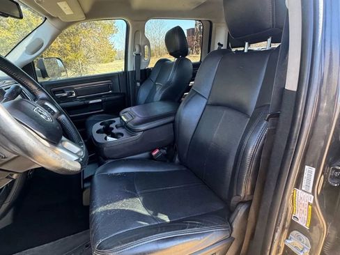 Used 2018 RAM 2500 Laramie w/ Sport Appearance Group image 17