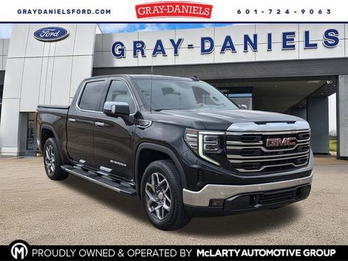 Used 2024 GMC Sierra 1500 SLT w/ SLT Premium Plus Package image 1