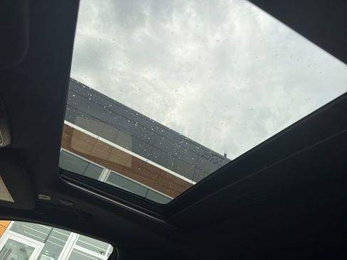 Used 2021 Jeep Grand Cherokee Laredo X image 10