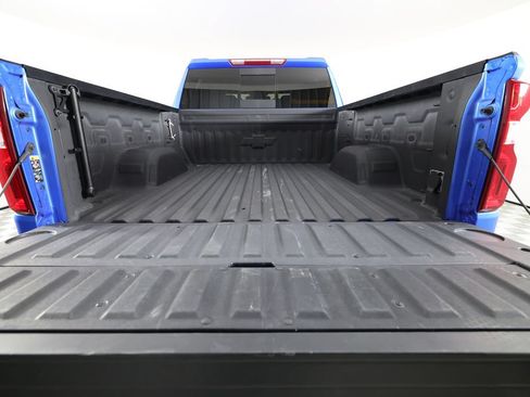 Used 2025 Chevrolet Silverado 1500 LT Trail Boss w/ LT Trail Boss Premium Package AWD/4WD image 9