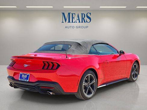 Used 2024 Ford Mustang Premium image 5