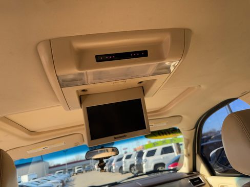 Used 2007 Cadillac Escalade AWD w/ Information Package image 18