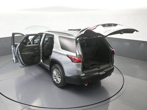 Used 2023 Chevrolet Traverse LT FWD image 58