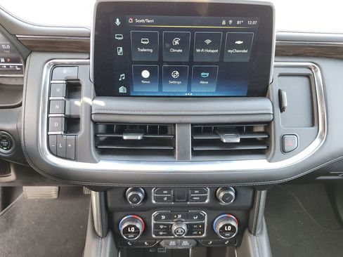 Certified 2022 Chevrolet Tahoe Z71 w/ Luxury Package AWD/4WD image 21