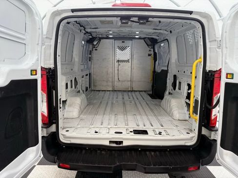 Used 2021 Ford Transit 150 Low Roof RWD image 4