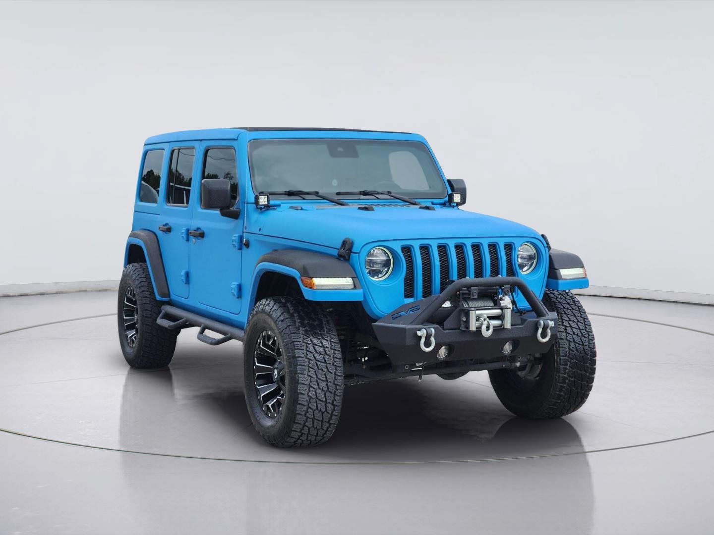 Used 2019 Jeep Wrangler Unlimited Sahara AWD/4WD image 3