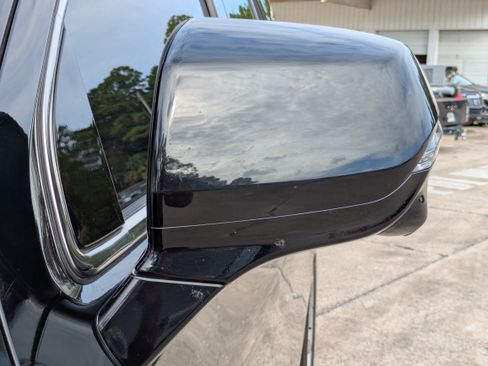 Used 2022 Cadillac Escalade Luxury image 31