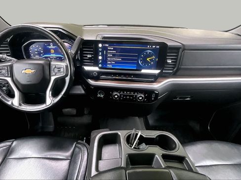 Used 2022 Chevrolet Silverado 1500 LT AWD/4WD image 14