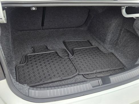 Certified 2023 Volkswagen Jetta SE FWD image 14