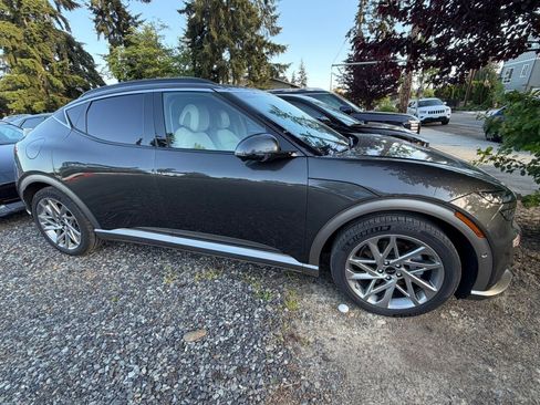 Used 2025 Genesis GV60 Advanced AWD/4WD image 1