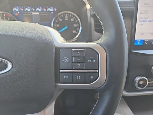 Used 2022 Ford Expedition Limited RWD image 13