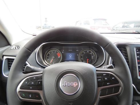 Used 2022 Jeep Cherokee Latitude Lux AWD/4WD image 19